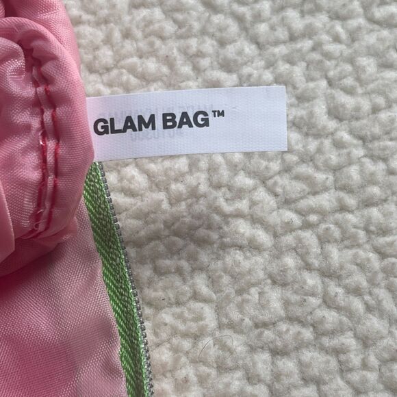 RARE Ipsy Glam Bag –March 2025 – Strawberry-Inspired Faux Straw Pouch with Charm - Picture 7 of 7
